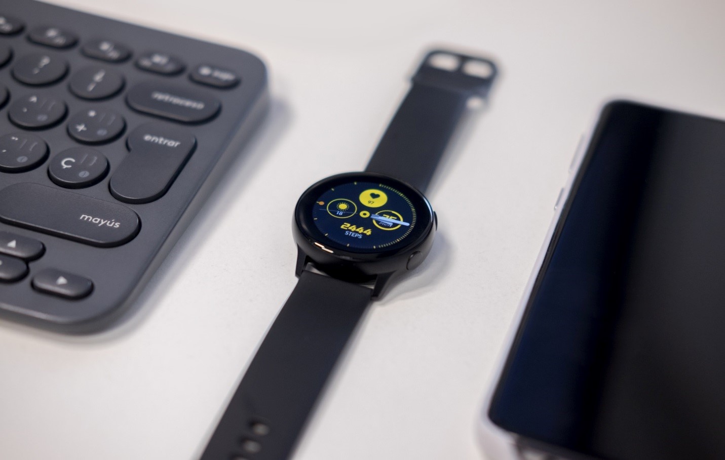 how to use a smartwatch safely how to use a smartwatch safely